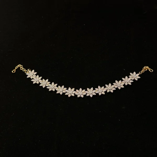 Diamond Petal Sheeshphool