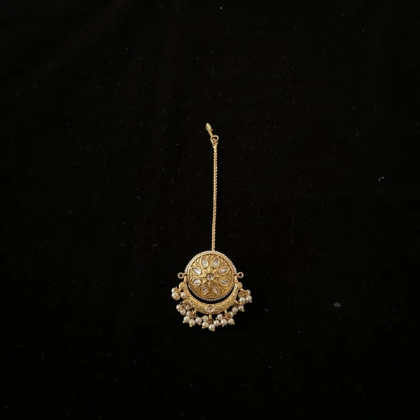 mangtika kundan