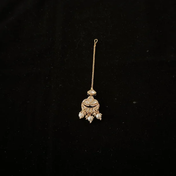 mangtika kundan