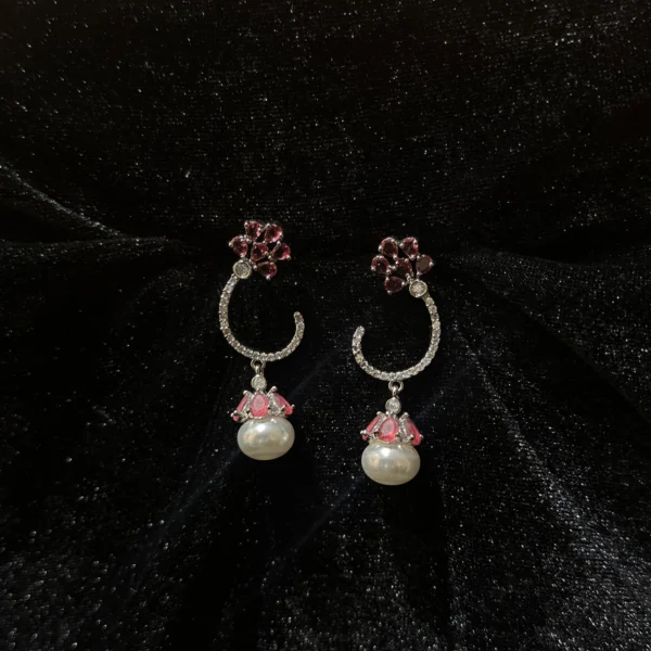 Flower teardrop Diamond & Pearl Earring