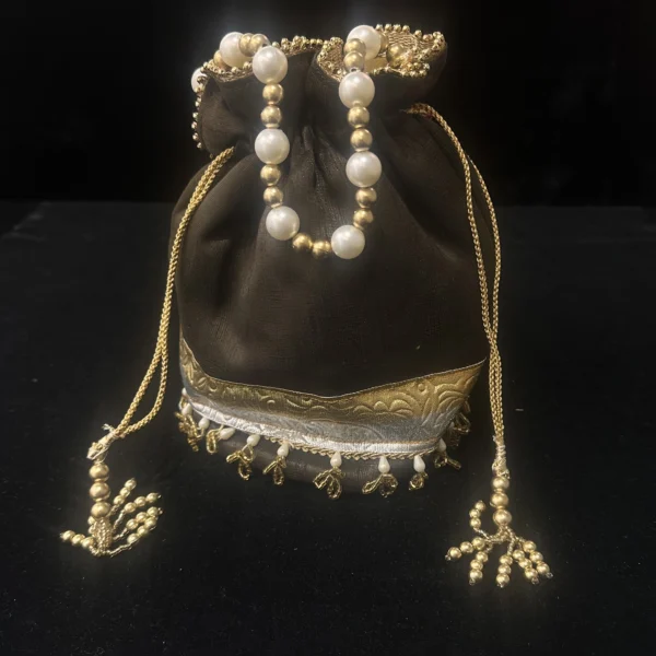 Potli bag Brown