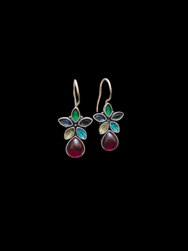 EARRING
