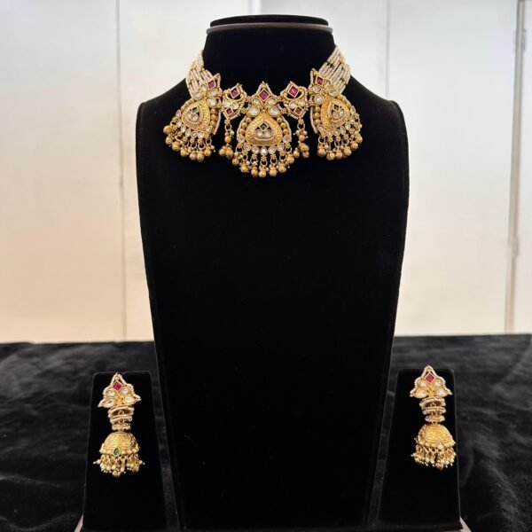 Kundan Necklace Set