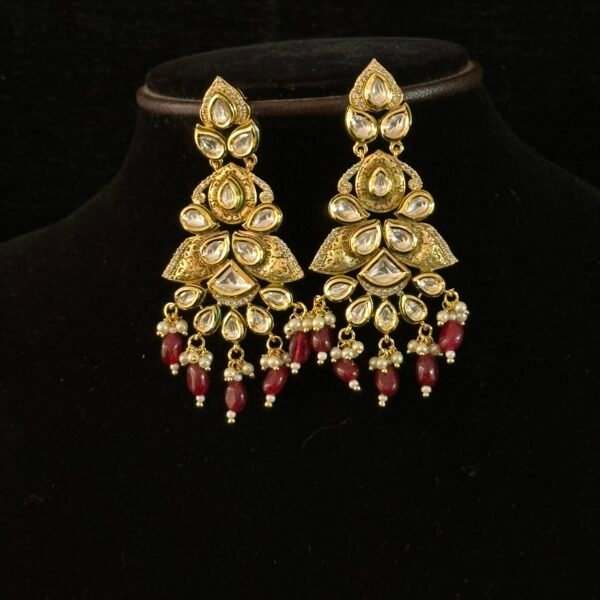 EARRING