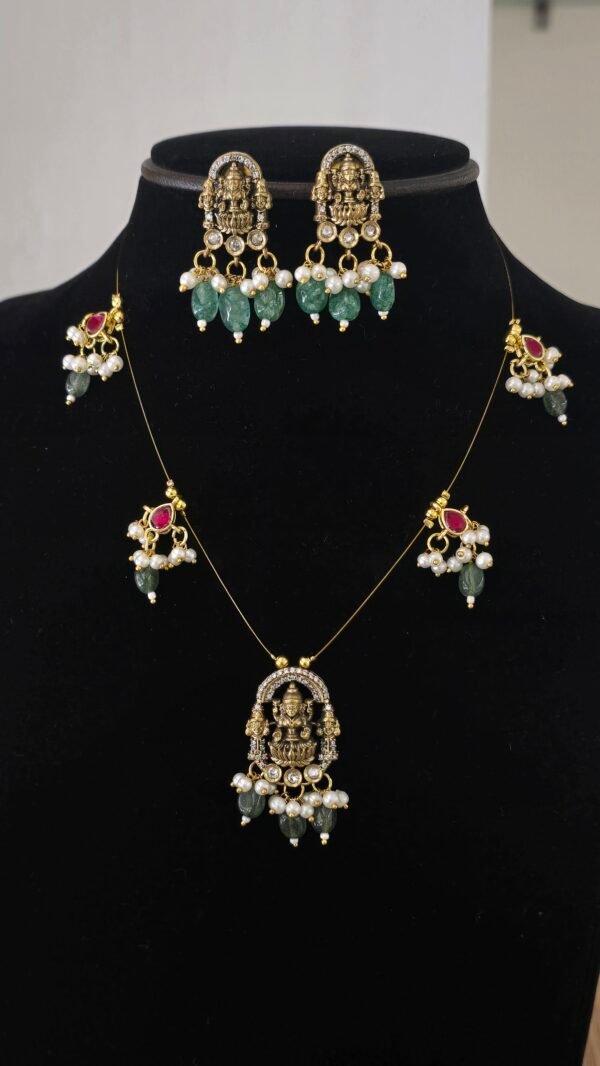 KUNDAN SET