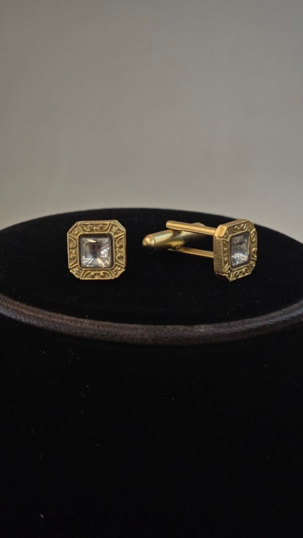 Cufflinks