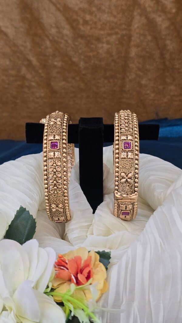 Antique Elegance Stone
