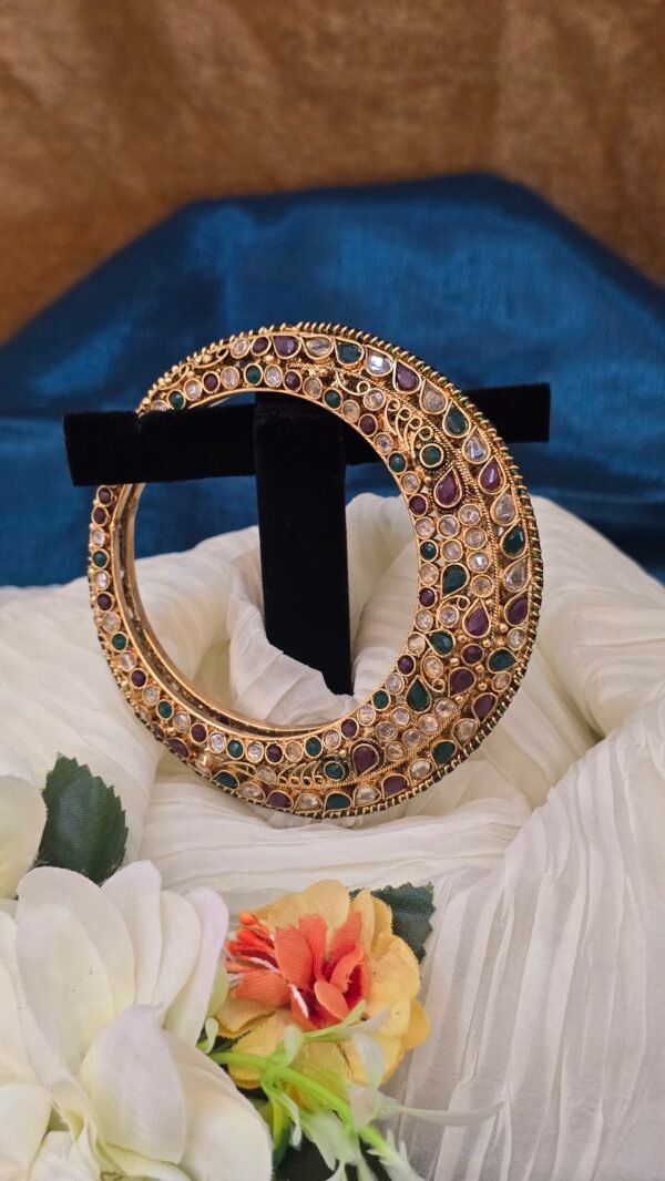 Antique Grace