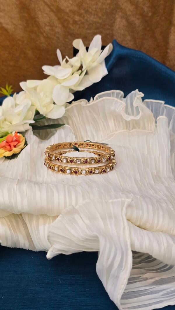 Majestic Glow Kundan - Image 2