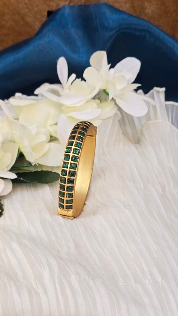 Royal Green Stone - Image 2