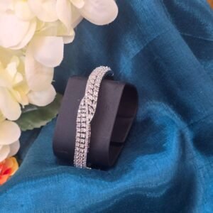 Elegant Twist